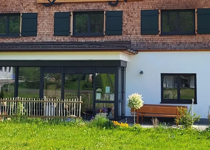 Bergchalet Mit Pool Und Sauna * Missen-Wilhams